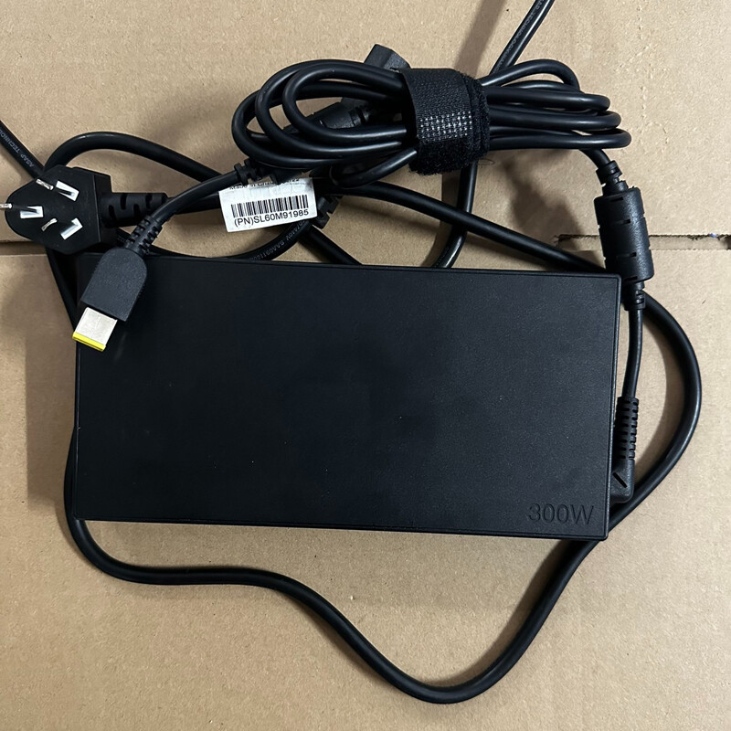 ThinkPad E16 Gen 2 AMD +　マウス　+　ACアダプター 61eo5UNQy+L._UF894,1000_QL80_.jpg