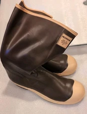 New! Ironwear size 15 brown steeltoe boot (#9285) Neoprene, waterproof, 15" high