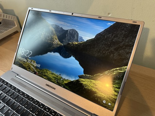 Medion E15407 i5-1035G1 @ 1.0GHz 8GB DDR4 256GB SSD Windows 11 Grade B EL1402 - Picture 5 of 8