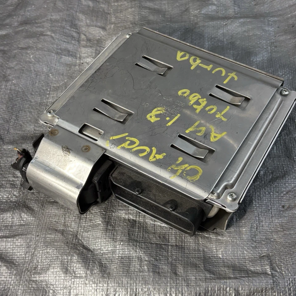 Módulo informático motor Audi S4 2006-2007 ECM ECU OEM 8E0907411 H Foto 2 de 4