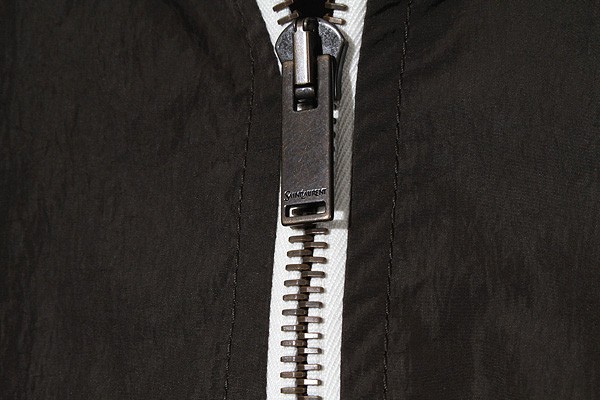 2025Ss Saint Laurent Paris Giacca da Pista Blusa Nylon Crinkle 52 Ebene Et Beige