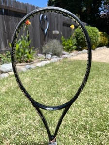Wilson Blade 98 V4 18x20 midplus tennis racket 4 3/8