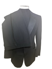 Men Oscar de la Renta 1 button Tuxedo w/ Satin lapel 100 Wool size 40R