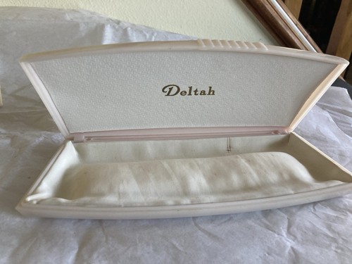 Vintage Deltah Vanity Or Jewelry Case - Picture 5 of 6