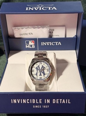 Invicta Specialty MLB New York Yankees Edition Quartz Silver Dial Men's Watch