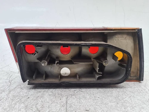635081 Piloto Trasero Derecho para PEUGEOT 505 BERLINA * 2095889 - Imagen 2 de 2
