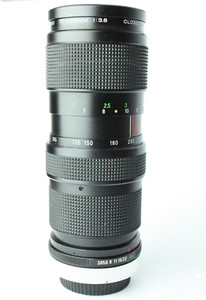 Vivitar 75-205mm f3.8 close focus zoom lens, Canon FD fit, excellent condition