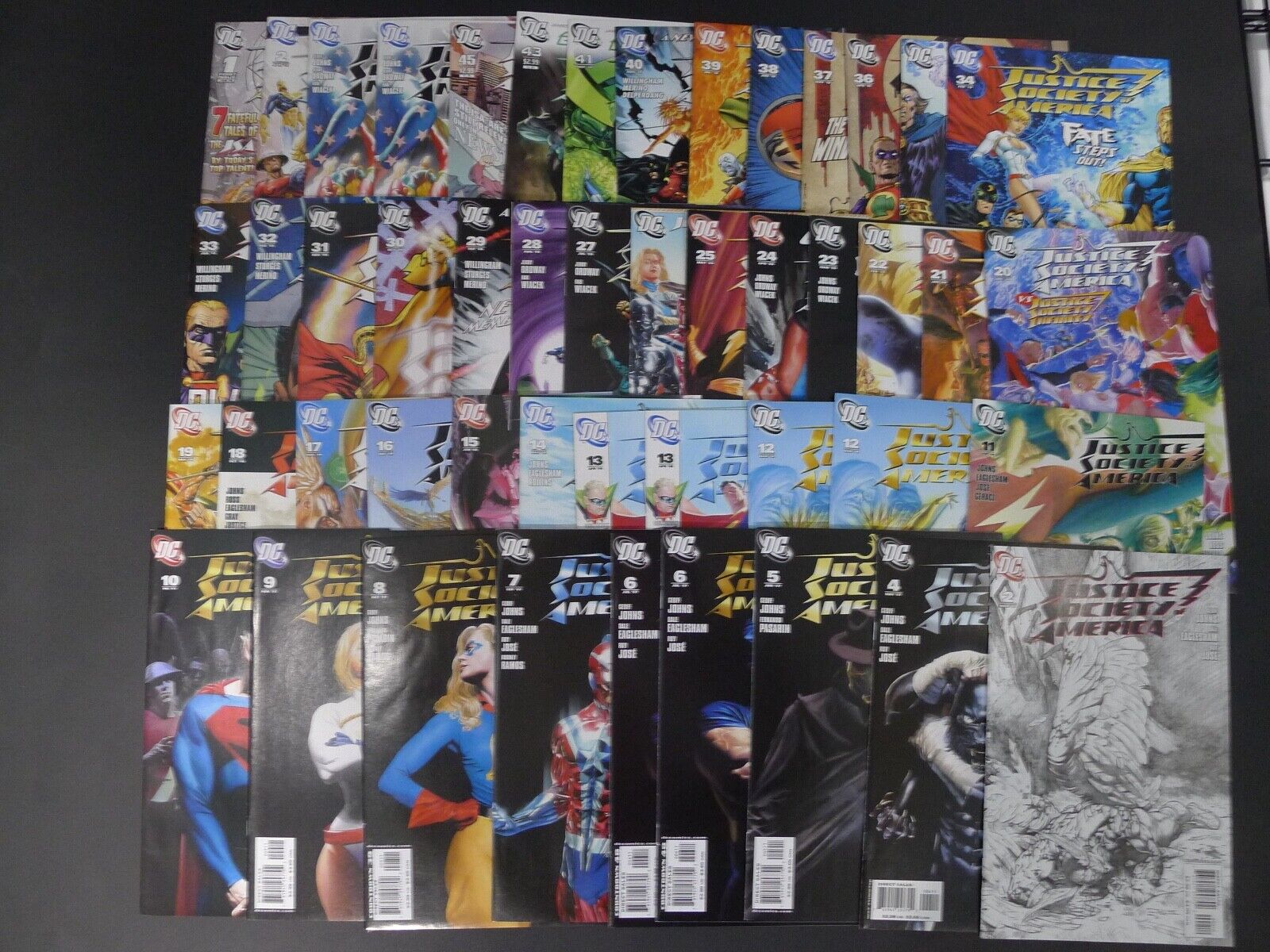 JUSTICE SOCIETY OF AMERICA COMICS: 2, 4-41, 43, 45, Ann 1 2, 80pg - LOT OF (48)