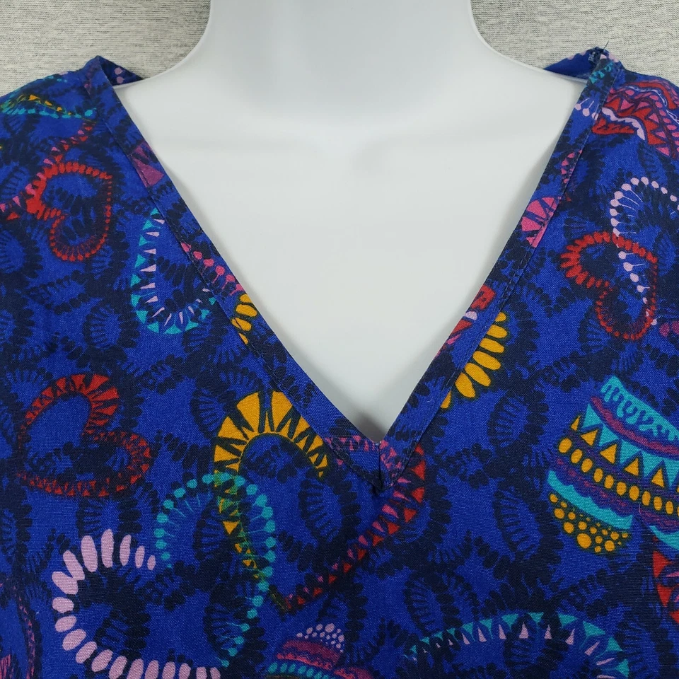 B Scrubs Brand Uniform Scrubs NWT Blue Pattern 1XL 3 Pockets Side Slits at Waist - Image 2 of 4