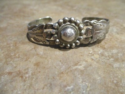 EXTRA OLD  Fred Harvey Era Navajo Sterling Silver ARROWHEAD CONCHO Bracelet