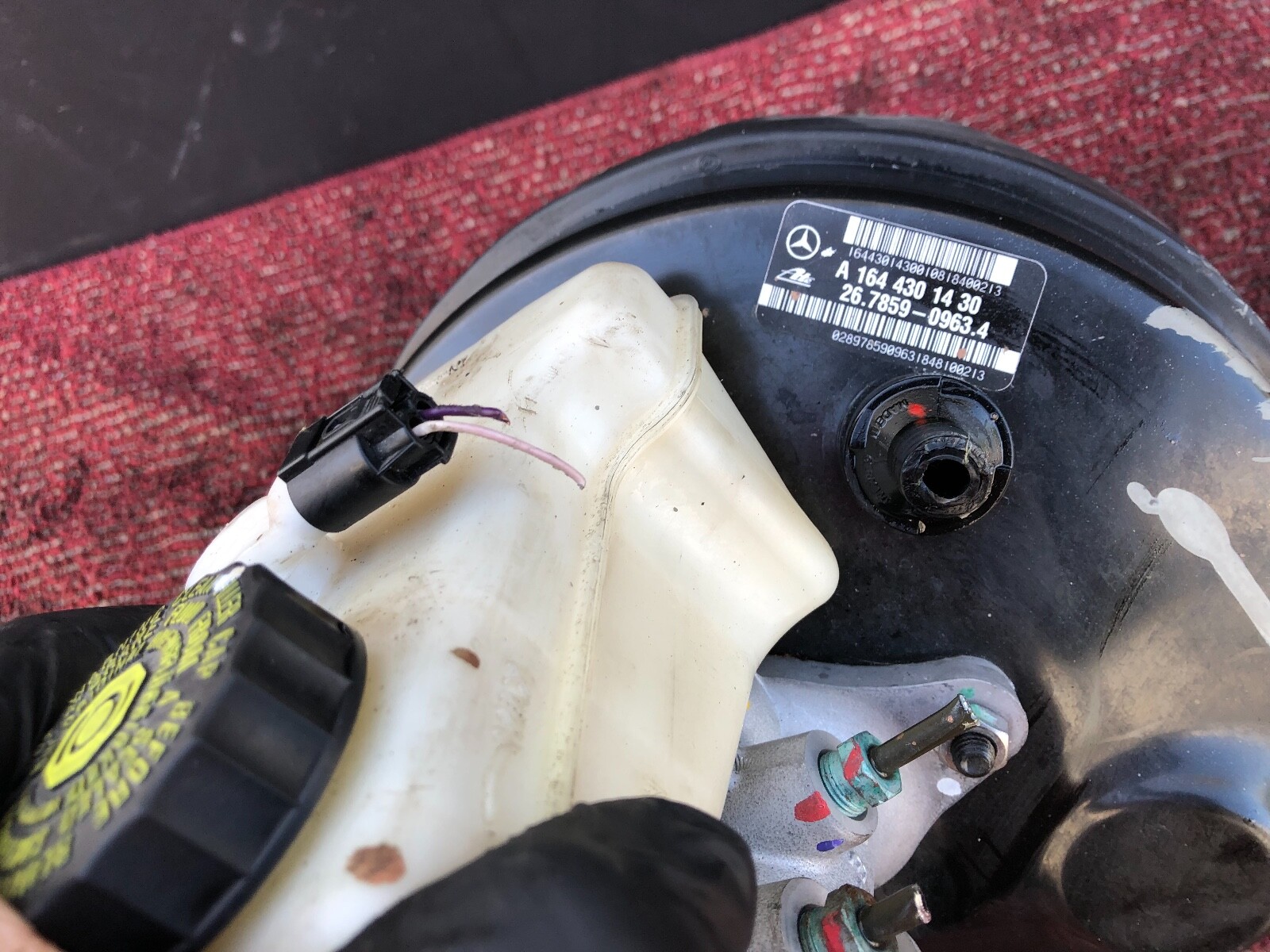 MERCEDES X164 W164 GL550 GL320 GL450 ML350 MASTER CYLINDER BRAKE