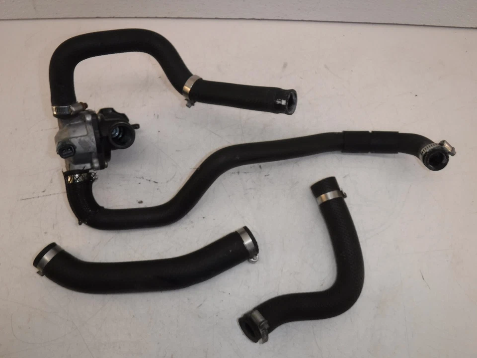 Kawasaki Vulcan 1500 NOMAD 2002 termostato con mangueras de montaje de carcasa Foto 4 de 4