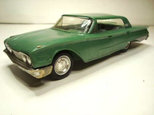 1960 AMT Ford Galaxie GREEN 4 door coaster Promo & extra junkyard body - Picture 2 of 9
