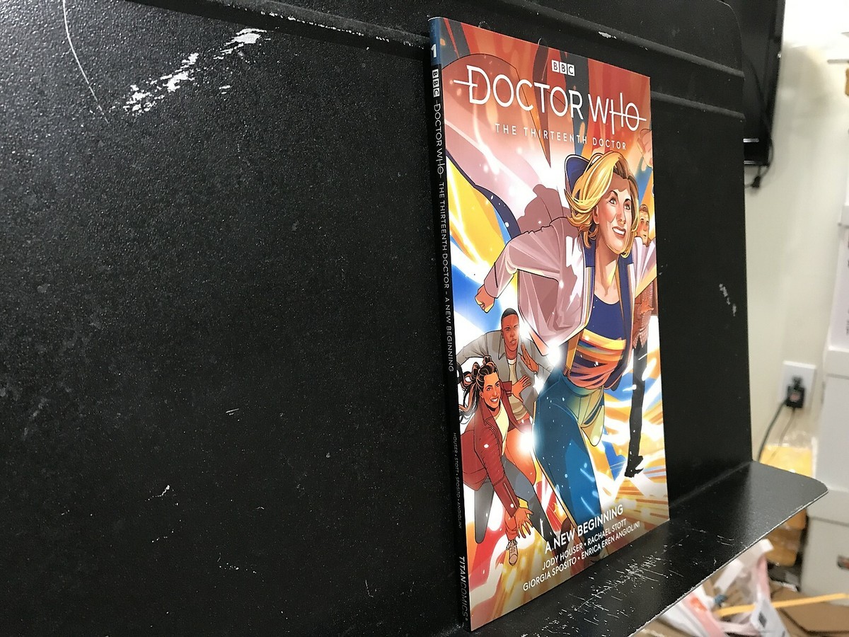 Doctor Who The Thirteenth Doctor Volume #1 A New Beginning