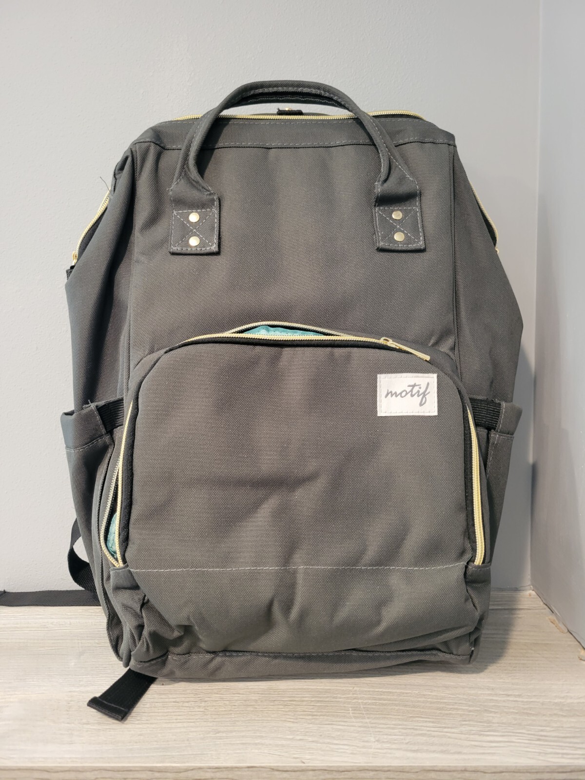 Motif Breast Pump Backpack Insulated New No Tags  -image