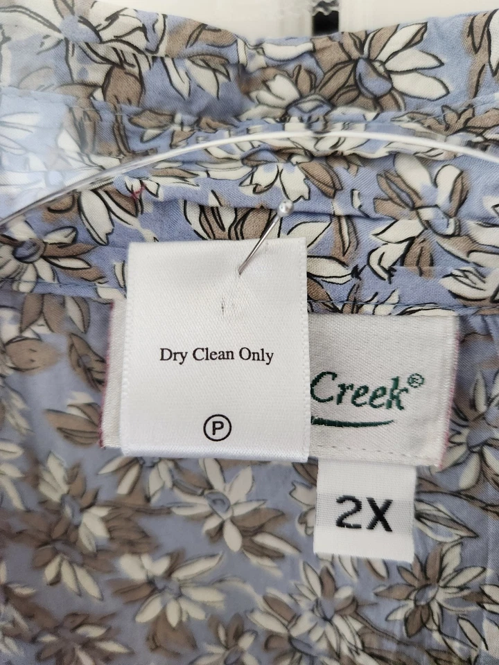 Blusa Coldwater Creek 100 % seda 2X azul floral abotonada manga larga botón fregona Foto 3 de 4