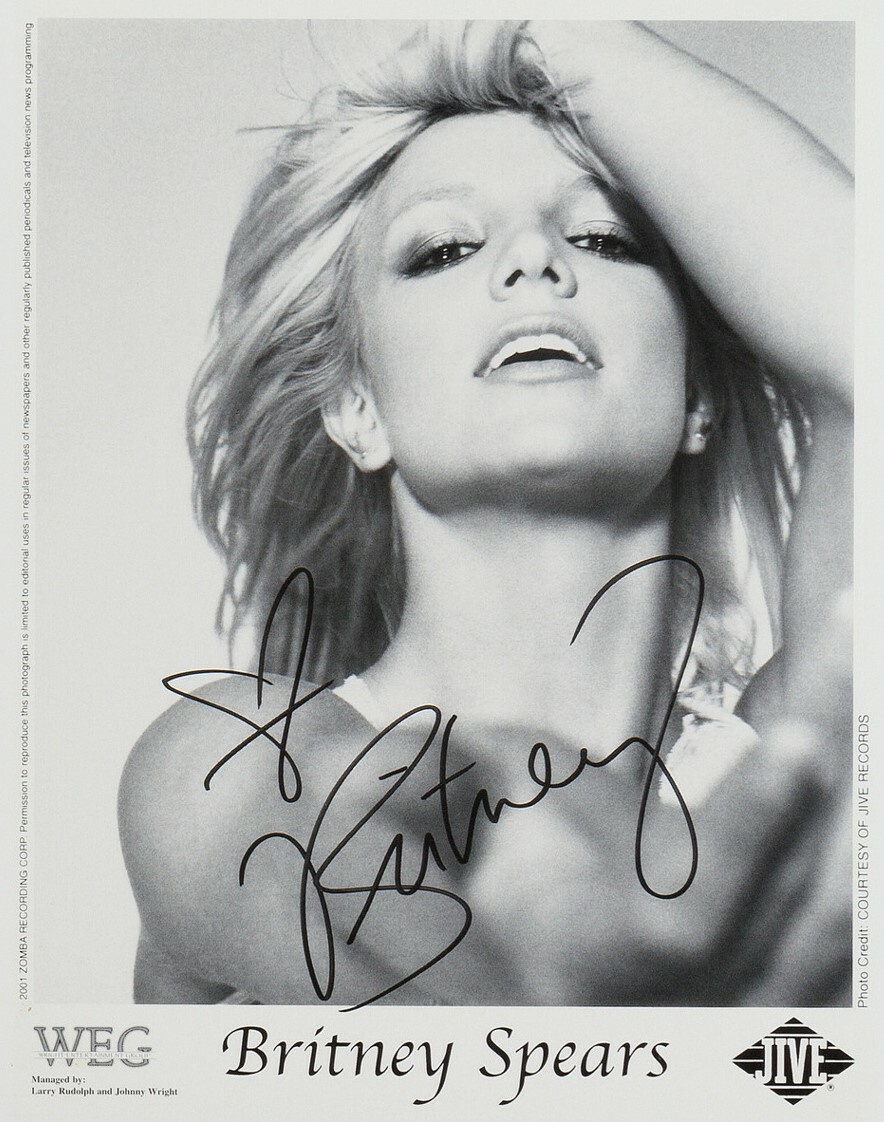 BRITNEY SPEARS Signed Photograph - Pop Singer / Model - 10
