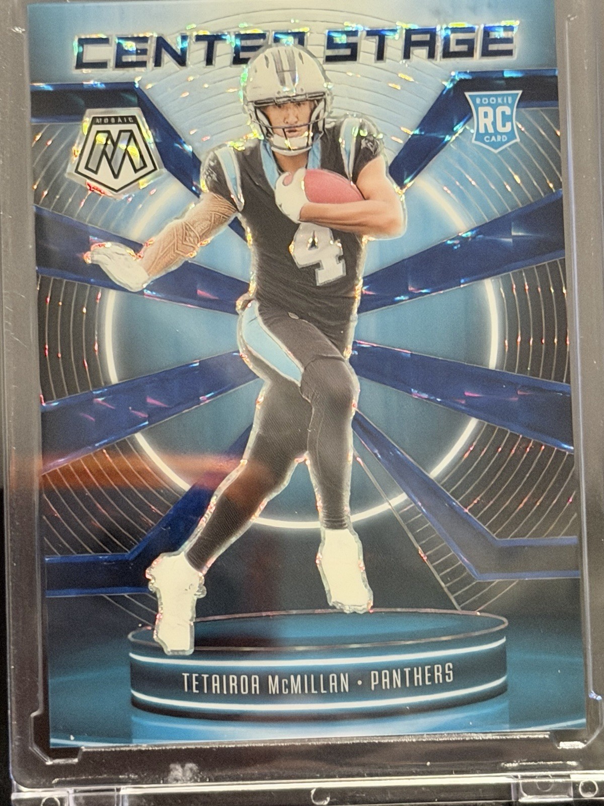 2025 Panini Mosaic Center Stage Mosaic Tetairoa McMillan #8 Blue Prizm /99 (RC)
