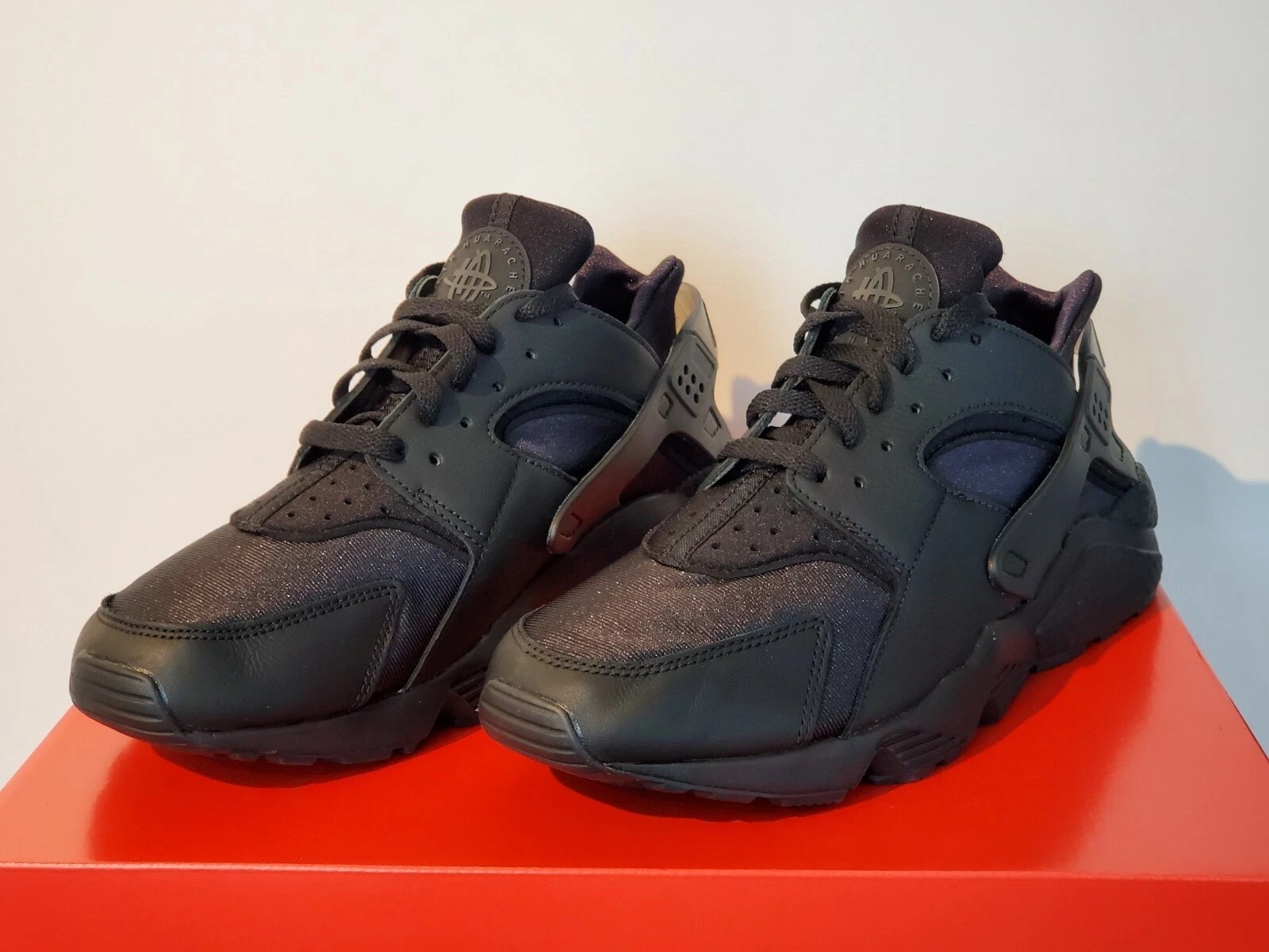 Nike Air Huarache Triple Black Athletic Running Workout Trainer DH4439-001 *2021