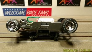 AFX RACING H.O. SCALE MEGA G+ 1.7 NARROW CHASSIS CHROME 5 SPOKE RIM RED CAM LETS