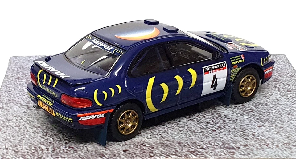 Corgi escala 1/43 VA12100 - Subaru Impreza 2000cc 1995 Rally Champion #4 McRae Foto 2 de 4