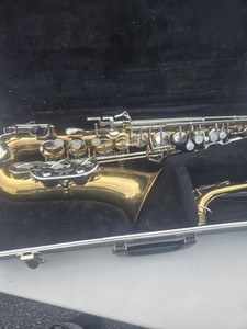 Bundy Alto Saxophone with Hard Case Used
