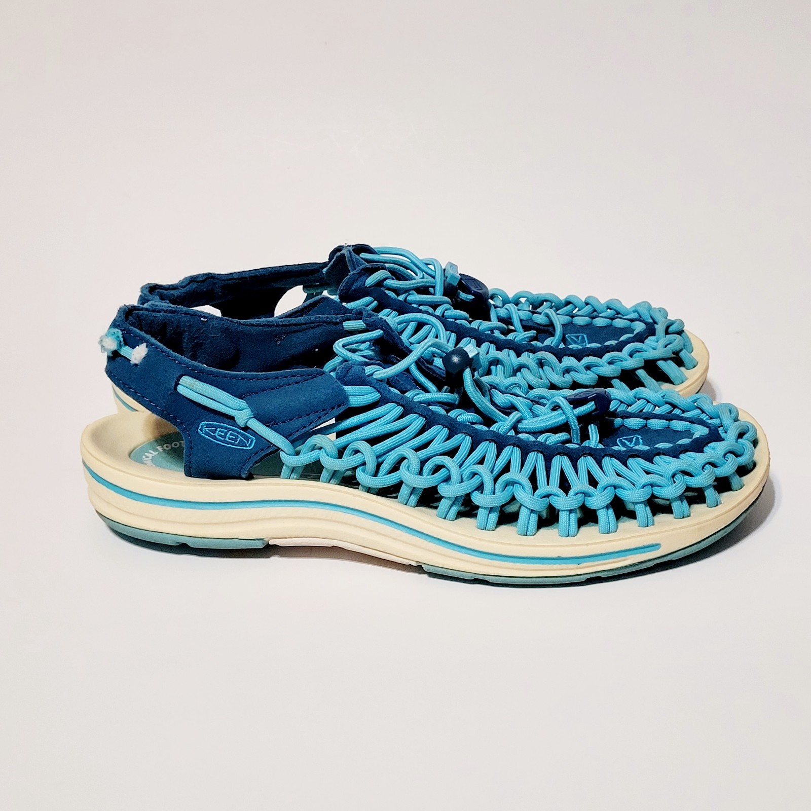 Keen Uneek 1013091 Paracord sandali da trekking elastici blu scarpe da acqua Wms 7US 37 5