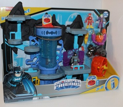 Batman Fisher-Price Imaginext DC Super Friends Bat-Tech Showdown Playset