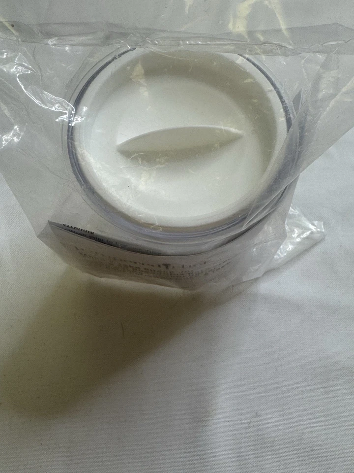 Tarro de aperitivos Pampered Chef Make & Take 4x3 plástico nuevo y sellado #1462 Foto 2 de 3