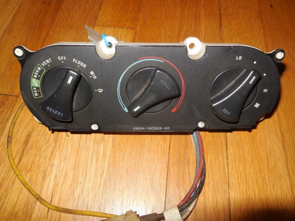 Used Original 1987-1989 Ford Mustang Heater A/C Control Asy E6DH-19C625-AD - Image 2 of 3