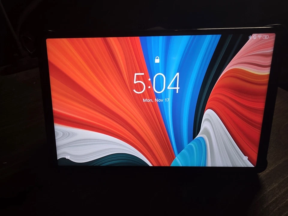 BUNDLE: Lenovo Legion Y700 2025 Gaming Tablet, Lenovo Stylus & Folio Case - Image 2 of 4