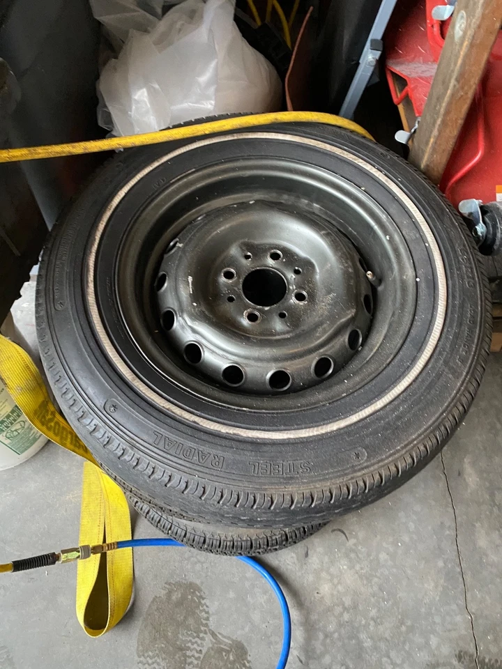 Fiat 850 Spider Bertone 1973 convertible manual clásico coche de coleccionista Foto 3 de 4