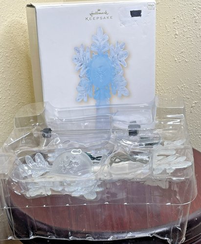 NOS HALLMARK 2007 Shimmering Snowflake Christmas Tree Topper South Pole Pals - Picture 2 of 13