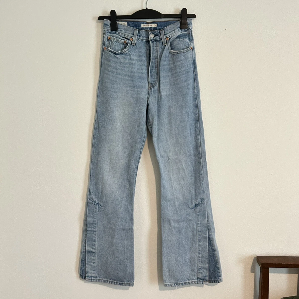 Levi's ribcage split flare sale
