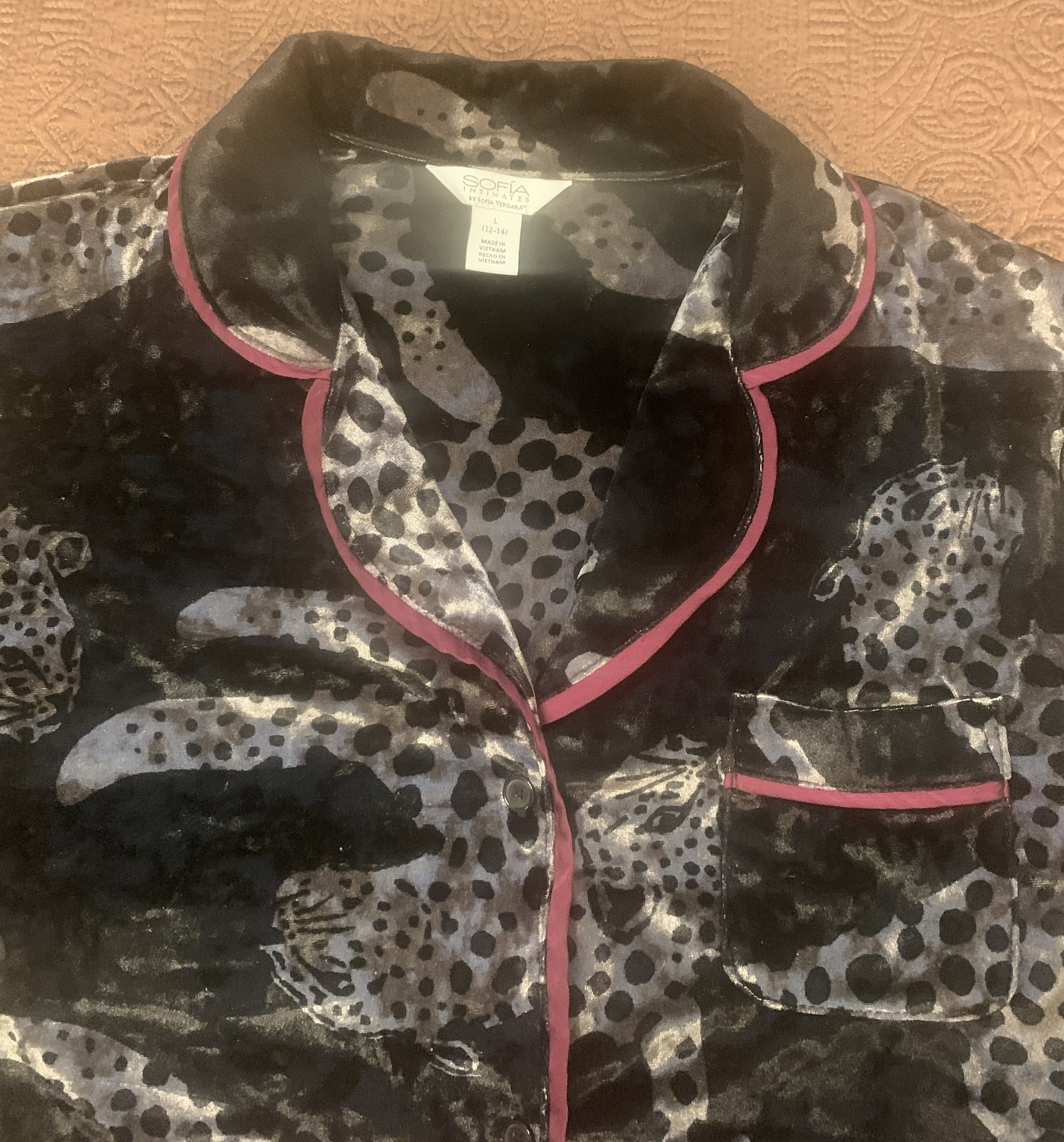 SOFIA INTIMATES Sofia Vergara Velour Pajamas Size… - image 9