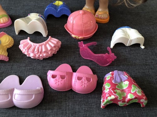 Fisher Price Snap n' Style 2 Dolls W/ Shoes, Shorts, Hats Lot Of 14 Pieces - Picture 2 of 9