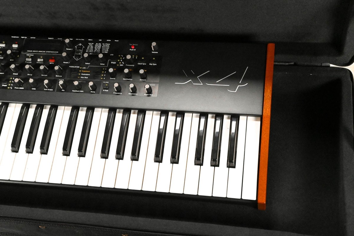 鍵盤楽器 Dave Smith Instruments Mopho Dave Smith Instruments Mopho Keyboard - What To Know & Where