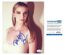 Betty Gilpin "GLOW" Autograph SIGNED Autographed 8x10 Photo ACOA