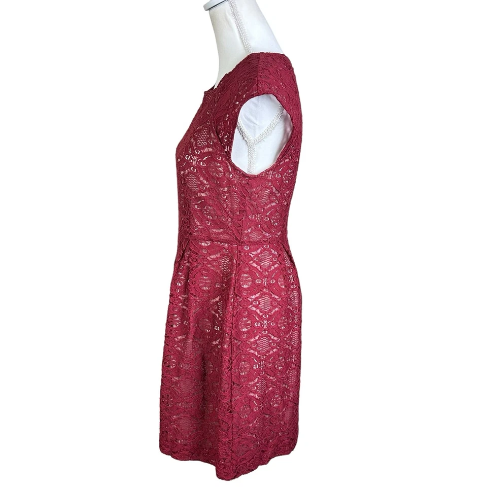 Forever 21 Dress Contemporary Women Medium Red White Lined Lace Coquette Zip Up - Image 4 of 4