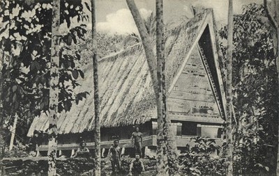 German Caroline Islands, Palau Angaur, Natives with House (1910s) Micronesia (3)