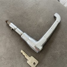 HOLDEN FX BOOT HANDLE & KEY UPPER TAILGATE CHROME HANDLE SEDAN PANEL VAN FJ