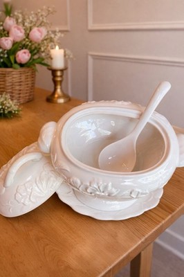 White Ceramic Soup Tureen w Lid & Underplate Serving Dish Made in Japan