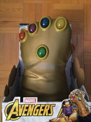 thanos infinity gauntlet hasbro