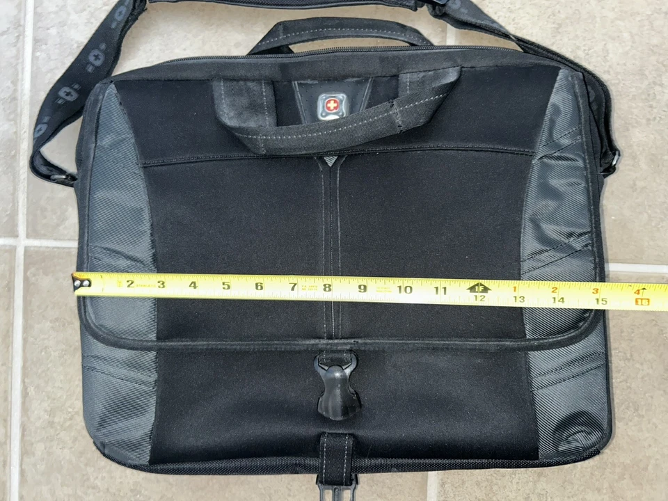 Swiss Gear by Wenger Negro Computadora Portátil Maletín Bolsa Estuche de Transporte 15” Foto 2 de 4