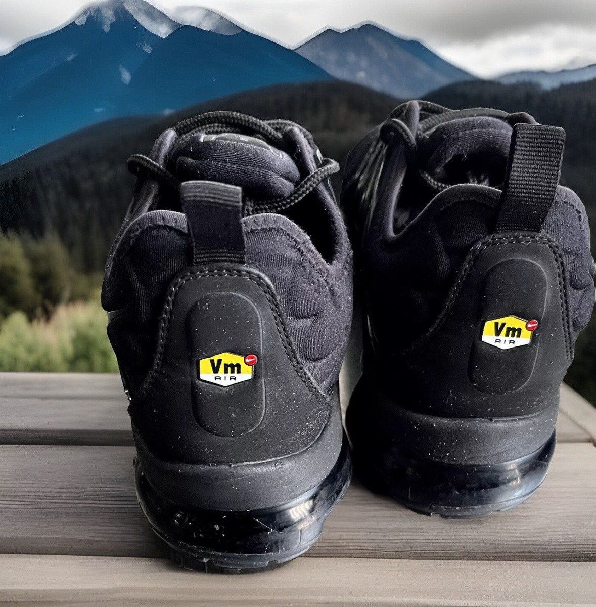 靴 NIKE AIRMAX VAPORMAX PLUS 27.5 NIKE AIR VAPORMAX PLUS AIR MAX PLUS BLACK-BRIGHT CRIMSON