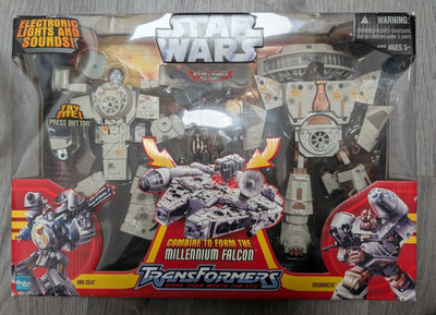Star Wars Transformers Millennium Falcon Han Solo + Chewbacca Figures Open Box