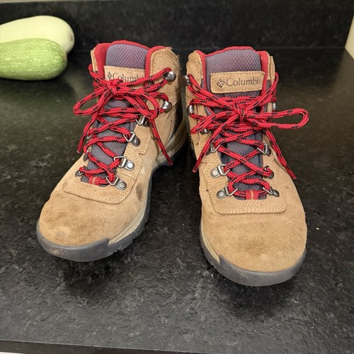 Columbia Newton Ridge Plus Waterproof Hiking Boots Brown Red Women's Size 7.5