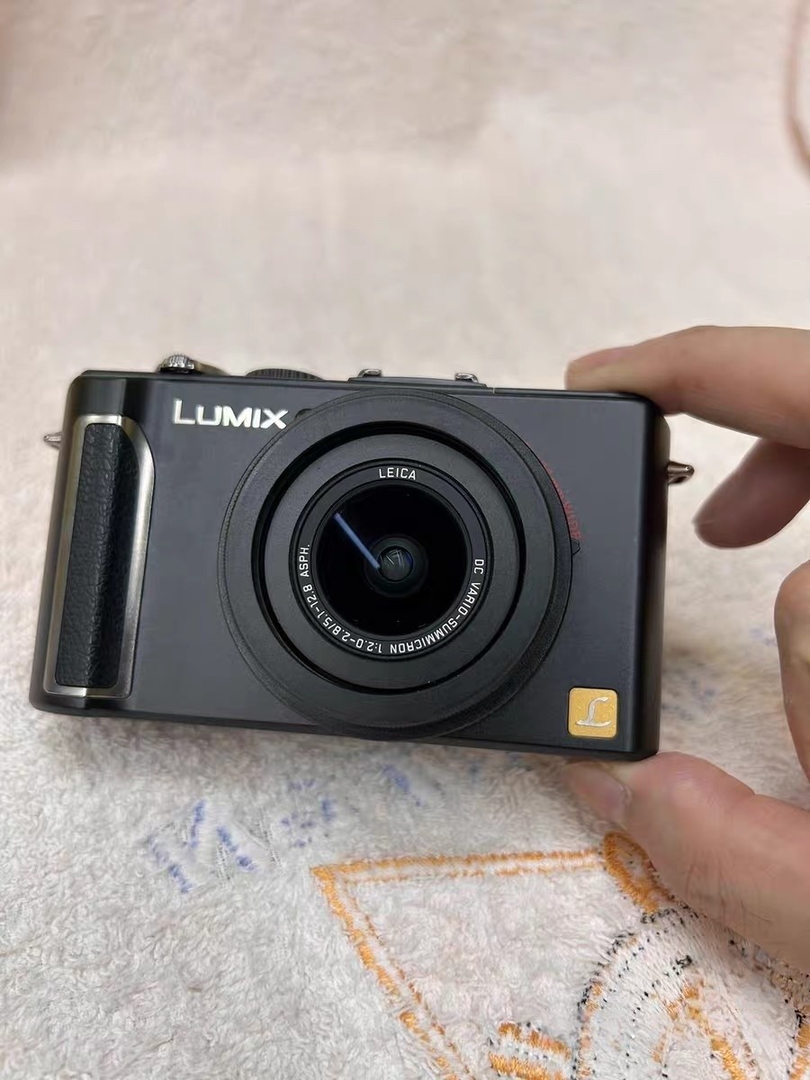 Panasonic LUMIX DMC-LX3 Black Digital Camera | 90% NEW Personal English Menu
