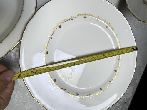 Royal Worcester GOLD CHANTILLY fine bone china dinner set 37 Pieces For 8 People - Picture 8 of 16