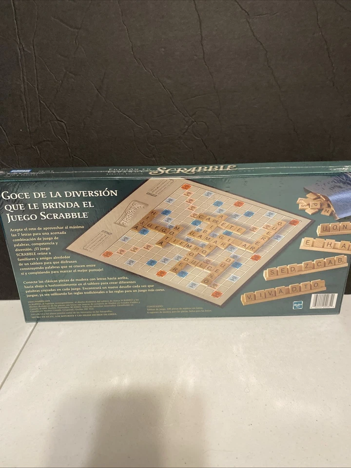 SCRABBLE Spanish Edition Crossword Board Game Edicion en Espanol Hasbro 2001 - Image 2 of 4